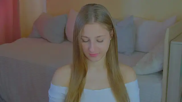 BritneyCruze online show from 8, 10, 2025