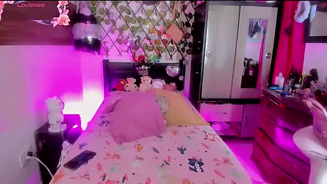Snapshot of _Fernanda_Sanchez chatting on 27, 5, 2026 Fernanda Sanchez online show from 27, 5, 2026