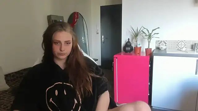 Snapshot of ce_leste__ chatting on 10, 5, 2026 ce leste online show from 10, 5, 2026