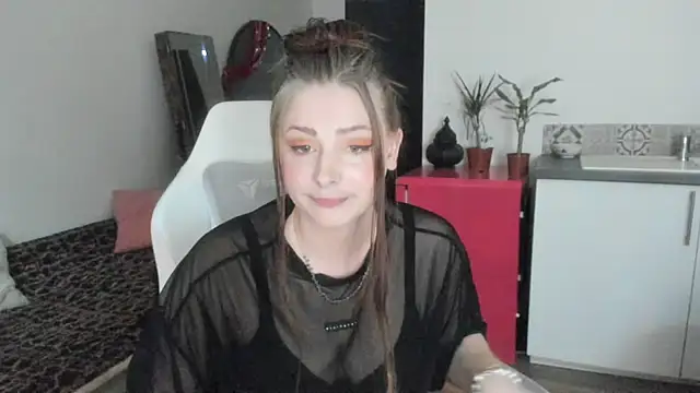 Snapshot of ce_leste__ chatting on 6, 5, 2026 ce leste online show from 6, 5, 2026