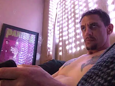 Highfrog1 online show from 15, 9, 2025