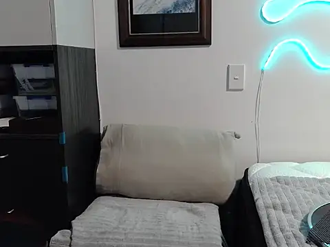 ChunkyMonkey007 online show from 17, 9, 2025