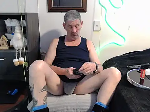 Snapshot of ChunkyMonkey007 chatting on 5, 12, 2025 ChunkyMonkey007 online show from 5, 12, 2025