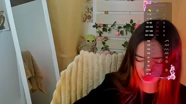 Snapshot of Bella_XO chatting on 17, 6, 2026 Bella XO online show from 17, 6, 2026