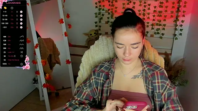 Bella XO online show from 13, 10, 2025