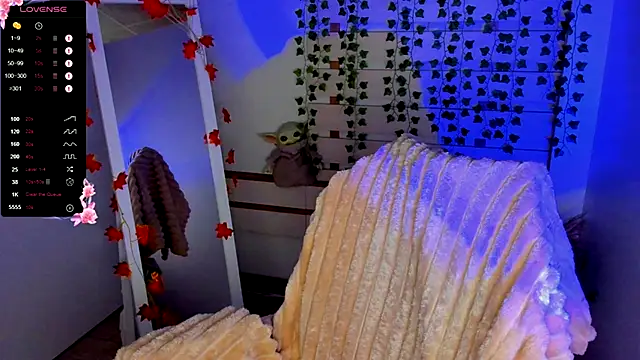 Bella XO online show from 10, 10, 2025