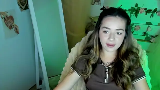 Snapshot of Bella_XO chatting on 23, 6, 2026 Bella XO online show from 23, 6, 2026