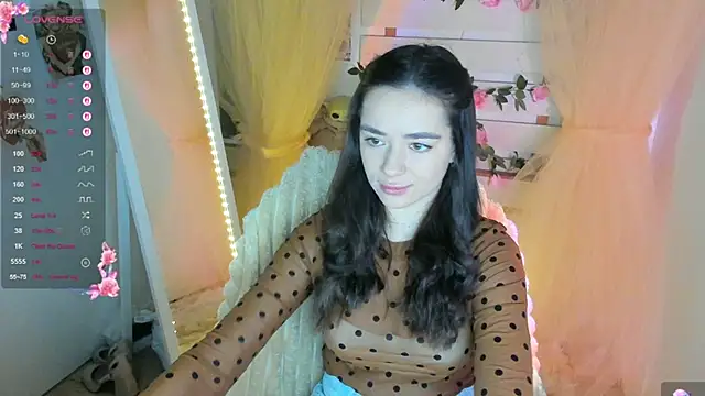 Snapshot of Bella_XO chatting on 24, 4, 2026 Bella XO online show from 24, 4, 2026
