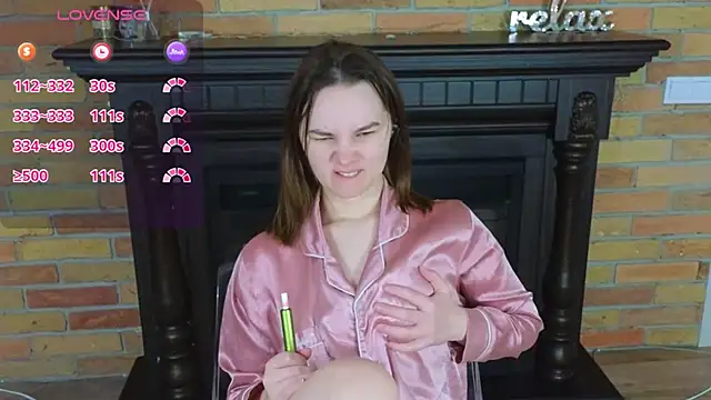 Snapshot of Ellie_Sunset chatting on 28, 4, 2026 Ellie Sunset online show from 28, 4, 2026