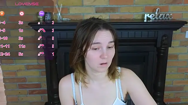 Snapshot of Ellie_Sunset chatting on 7, 5, 2026 Ellie Sunset online show from 7, 5, 2026