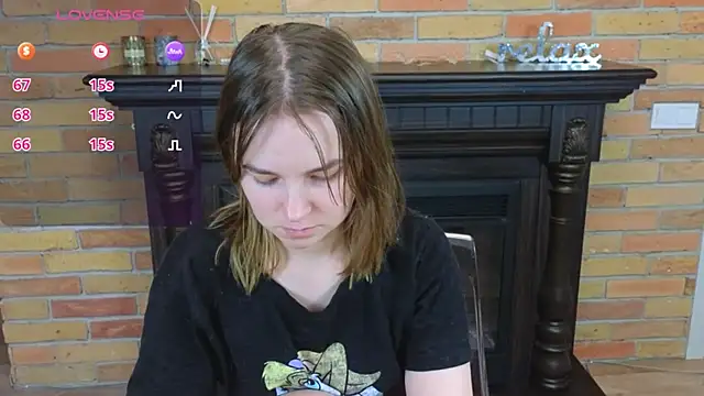 Snapshot of Ellie_Sunset chatting on 9, 6, 2026 Ellie Sunset online show from 9, 6, 2026