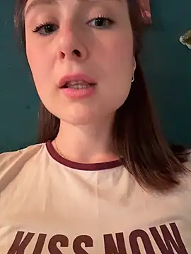 Snapshot of Dina_Tease chatting on 18, 7, 2026 Dina Tease online show from 18, 7, 2026