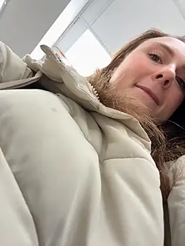 Dina Tease online show from 11, 11, 2025