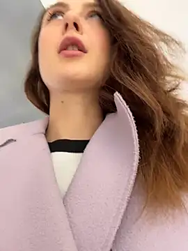 Dina Tease online show from 2, 11, 2025