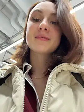 Dina Tease online show from 2, 12, 2025