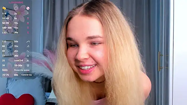 OdetteHarwick online show from 22, 10, 2025