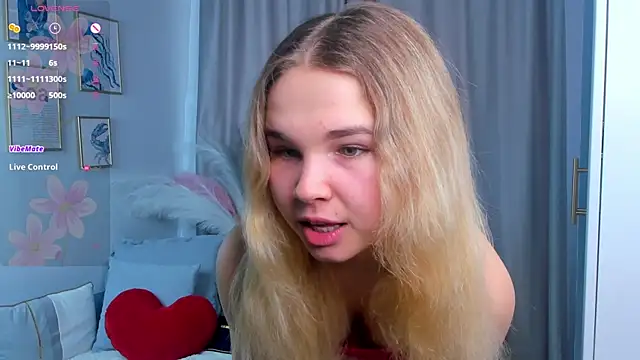 OdetteHarwick online show from 24, 10, 2025