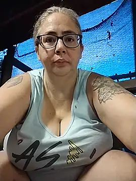 GraceHenderson online show from 25, 7, 2026