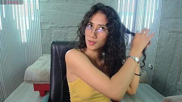 KaitlynLoveCam online show from 13, 10, 2025