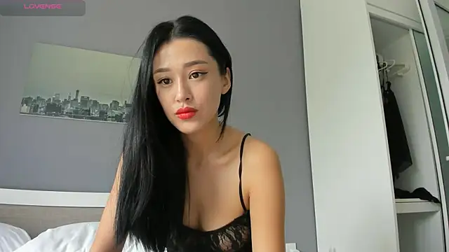 yumisunn online show from 12, 11, 2025