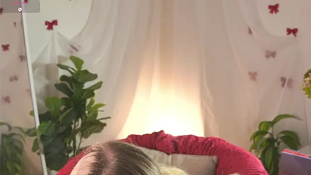 MaydaFoulk online show from 16, 6, 2026