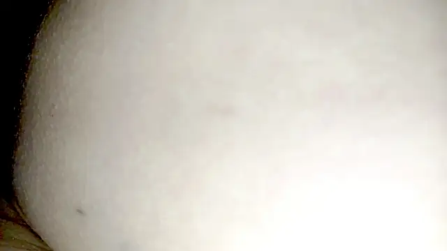 PetiteIvoryQueen19 online show from 2, 11, 2025