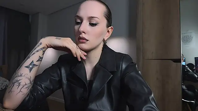 Snapshot of vinylstore chatting on 3, 6, 2026 vinylstore online show from 3, 6, 2026