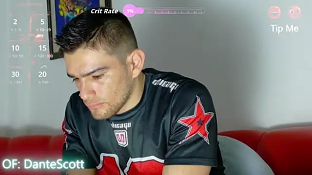 Snapshot of Sexy_Alejandro_ chatting on 8, 6, 2026 Sexy Alejandro online show from 8, 6, 2026
