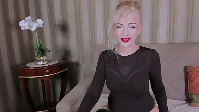 Rita Farel online show from 11, 3, 2026