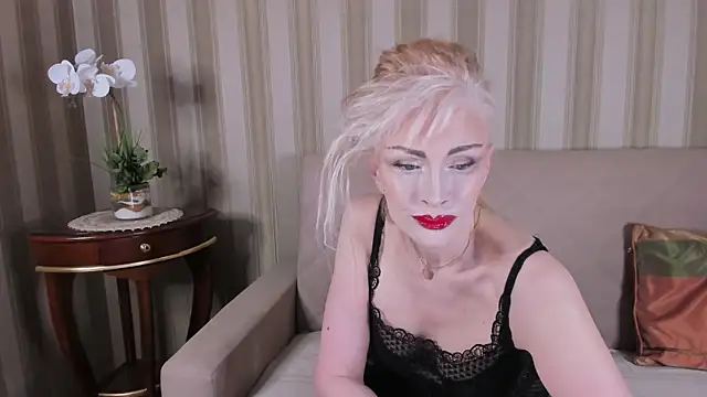 Snapshot of Rita_Farel chatting on 20, 5, 2026 Rita Farel online show from 20, 5, 2026