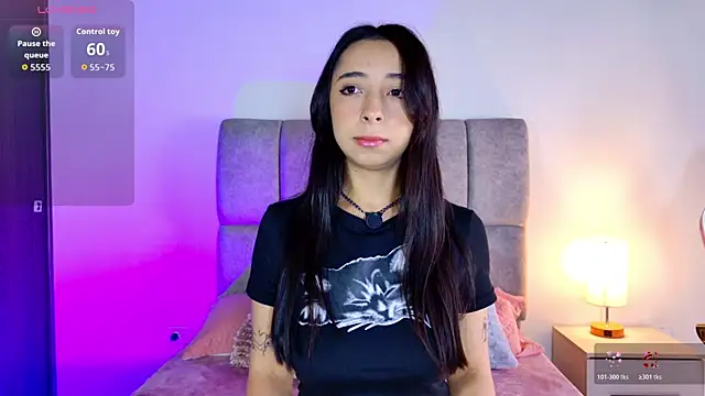 Snapshot of melanie_hills chatting on 12, 4, 2026 melanie hills online show from 12, 4, 2026
