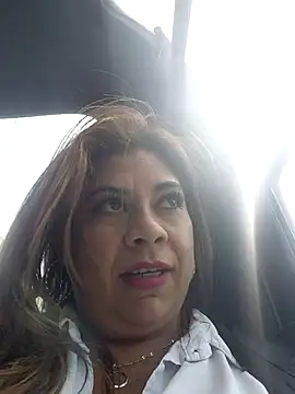 Laura-Hernandez online show from 4, 6, 2026