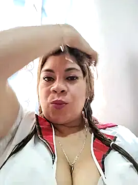 Laura-Hernandez online show from 18, 9, 2025