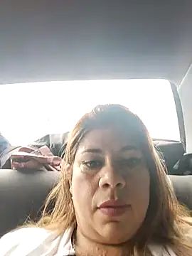 Laura-Hernandez online show from 26, 2, 2025