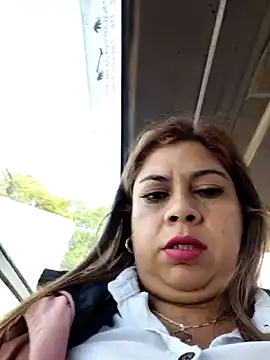 Laura-Hernandez online show from 12, 6, 2026
