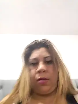 Laura-Hernandez online show from 7, 2, 2025
