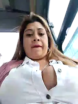 Laura-Hernandez online show from 6, 2, 2025