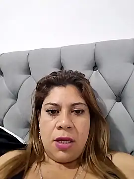Laura-Hernandez online show from 7, 2, 2025