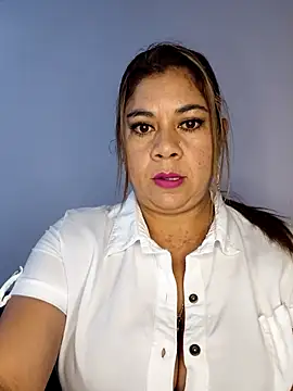 Laura-Hernandez online show from 21, 10, 2025