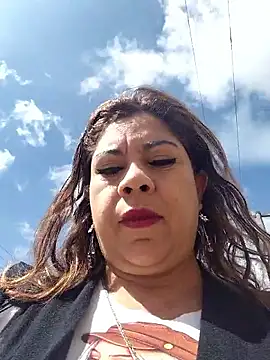 Laura-Hernandez online show from 22, 4, 2026