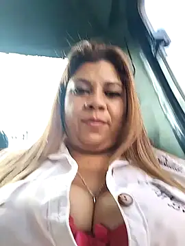 Laura-Hernandez online show from 26, 1, 2025