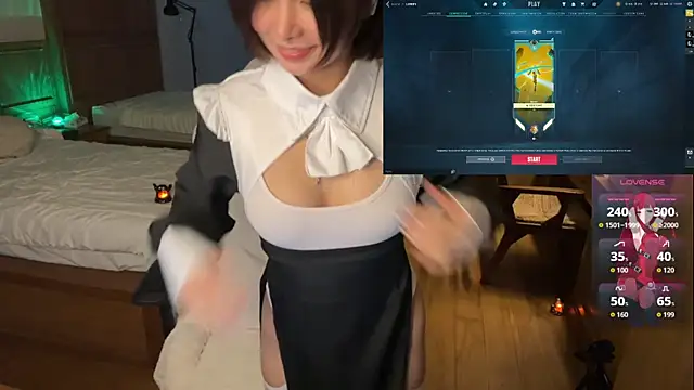 Snapshot of JayJaylov chatting on 27, 10, 2025 JayJaylov online show from 27, 10, 2025