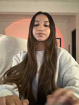 aly golden  online show from 13, 5, 2026