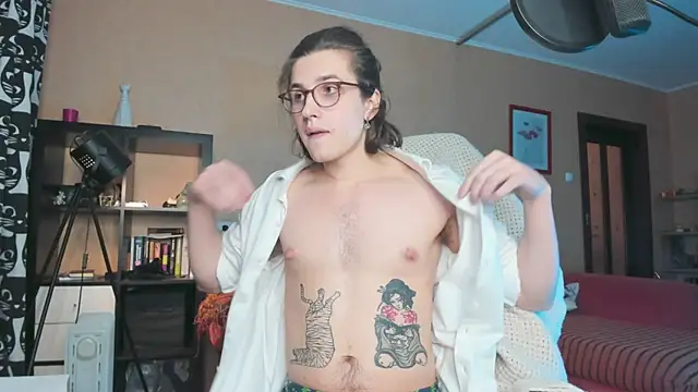 Snapshot of daddyMarty420 chatting on 20, 11, 2025 daddyMarty420 online show from 20, 11, 2025