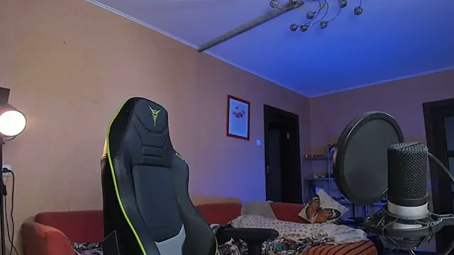 Snapshot of daddyMarty420 chatting on 22, 12, 2025 daddyMarty420 online show from 22, 12, 2025