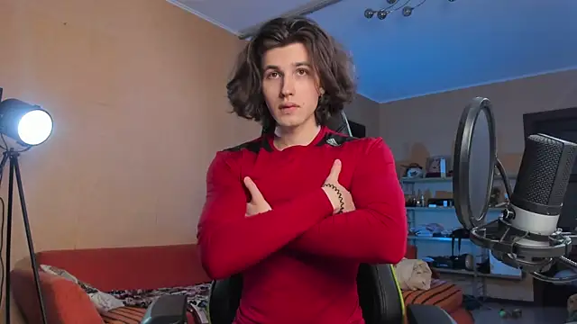 Snapshot of daddyMarty420 chatting on 16, 12, 2025 daddyMarty420 online show from 16, 12, 2025