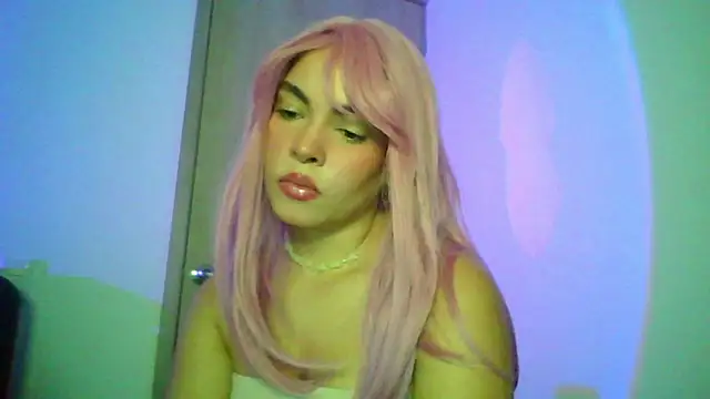Kiri Cutee online show from 3, 10, 2025