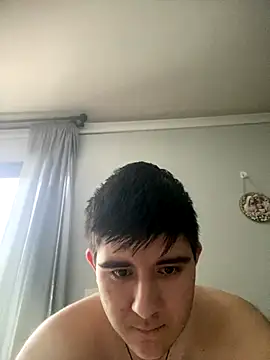 Snapshot of Yann_18 chatting on 10, 9, 2025 Yann 18 online show from 10, 9, 2025