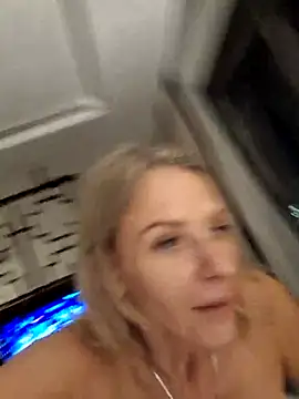 Snapshot of YourJuliena chatting on 25, 2, 2025 YourJuliena online show from 25, 2, 2025