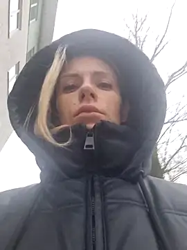 Snapshot of YourJuliena chatting on 12, 1, 2025 YourJuliena online show from 12, 1, 2025